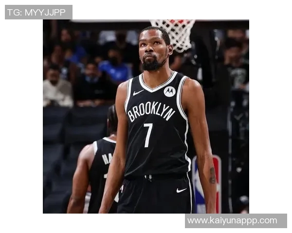 杜兰特与美女主持轻松互动分享快乐心情的背后故事