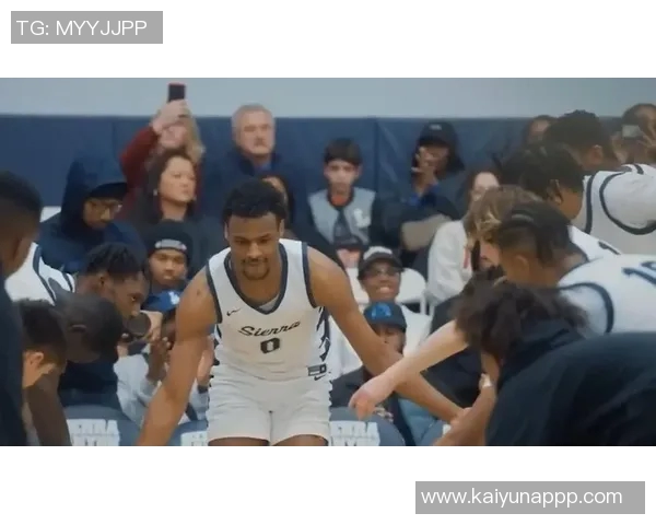 布朗尼揭晓音乐会首位舞者身份詹姆斯引发热议