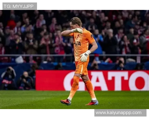 西汉姆联瞄准热刺替补门将金斯基本托加盟热那亚交易临近 西汉姆联瞄准热刺替补门将金斯基本托加盟热那亚交易临近